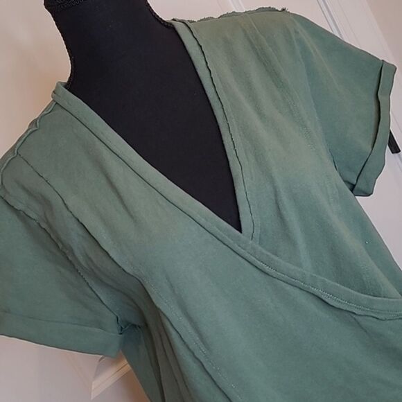 Aemi+Co Olive Green Blouse - Picture 2 of 9